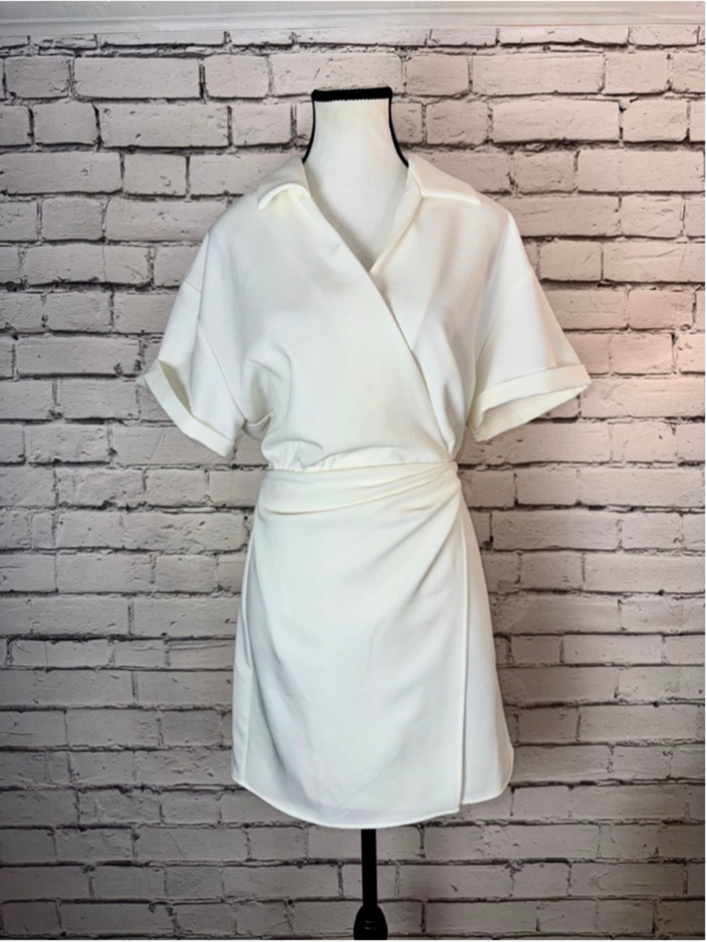 Women's COMMENSE White Wrap Mini Dress size Medium NWT Boho Cottage Core Dress